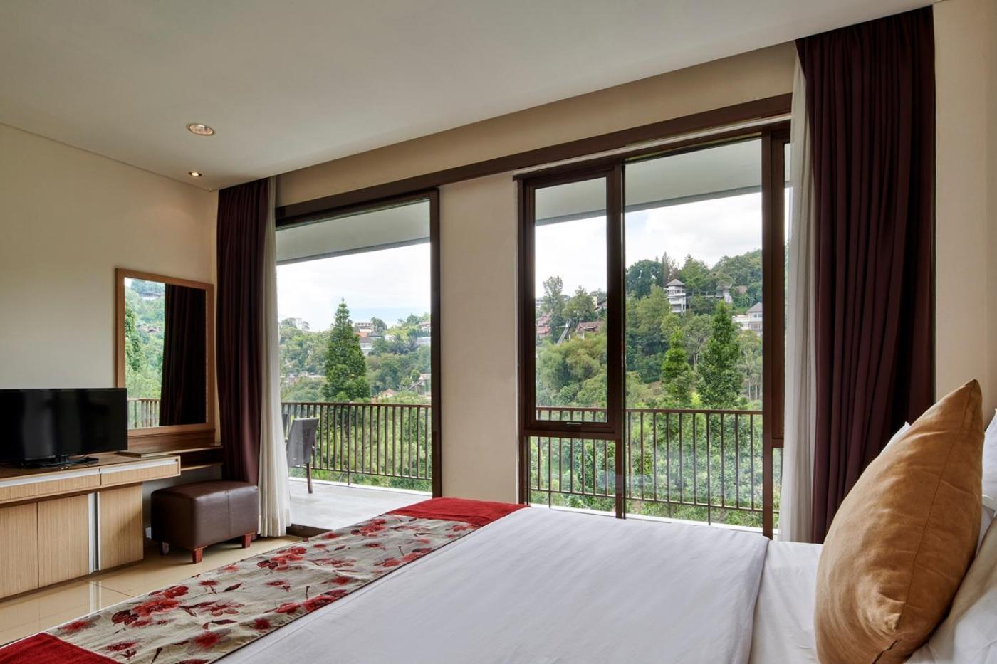 Tulip Hill View Villa 5 Bedrooms With A Private Swimming Pool Bandung Zewnętrze zdjęcie